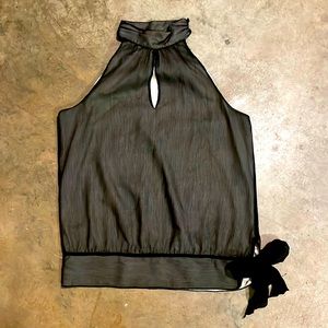 Halter neck keyhole blouse